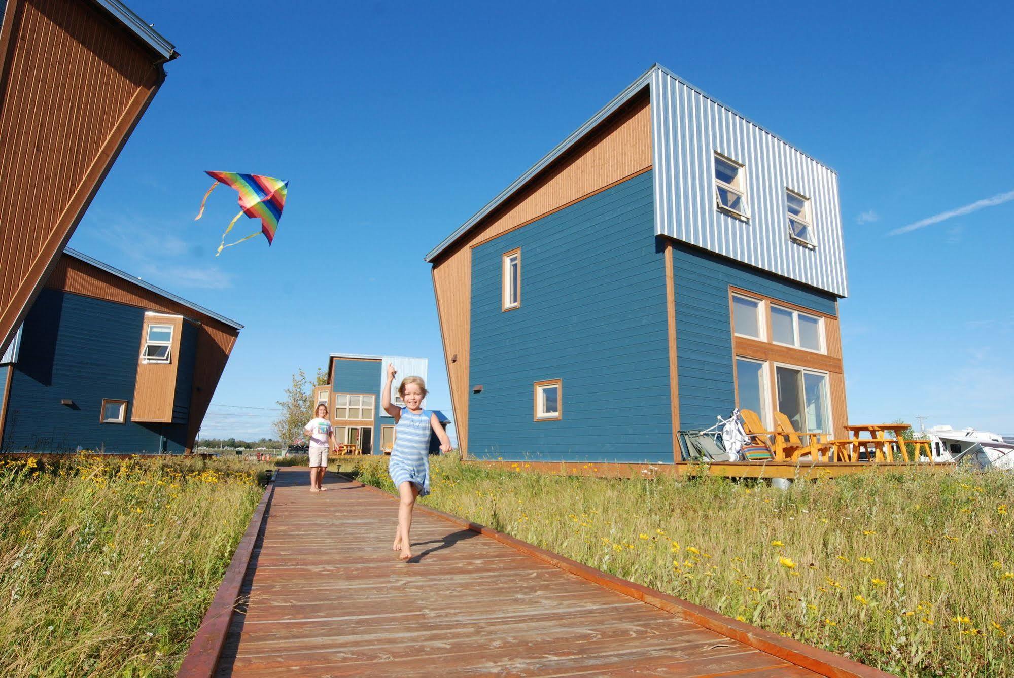 Les Chalets du Bioparc Bonaventure Extérieur photo